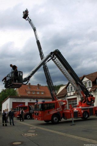 2011-06-16 -60- Vorfuehrung Hubrettungsfahrzeuge